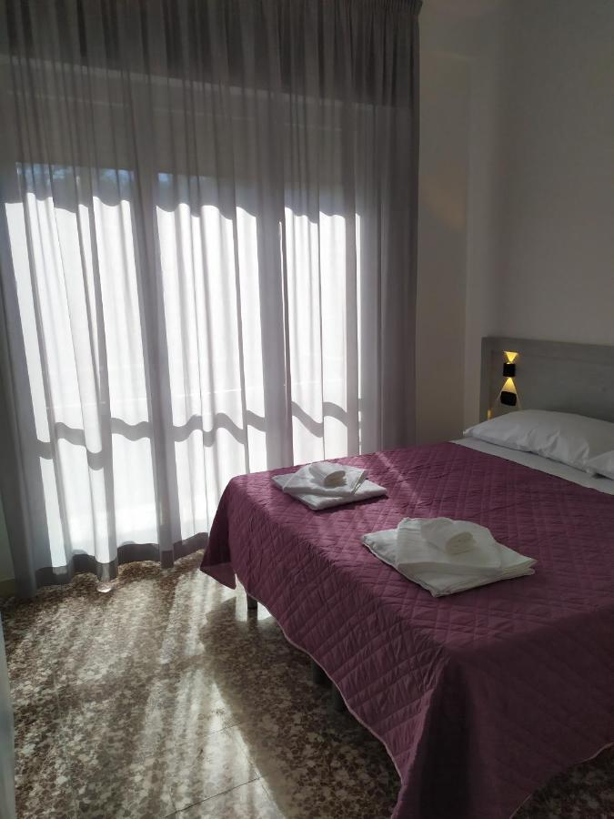 Hotel Madonna Del Pino Cervia Exterior foto