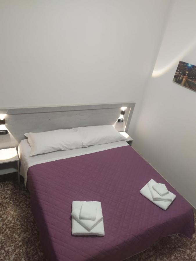 Hotel Madonna Del Pino Cervia Exterior foto