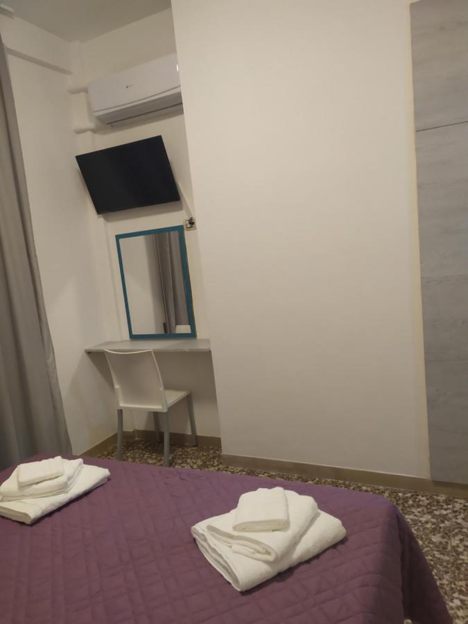 Hotel Madonna Del Pino Cervia Exterior foto
